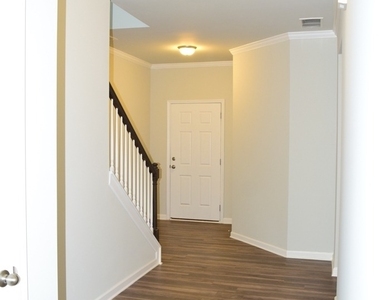 74 Newnan Lakes Drive - Photo Thumbnail 9