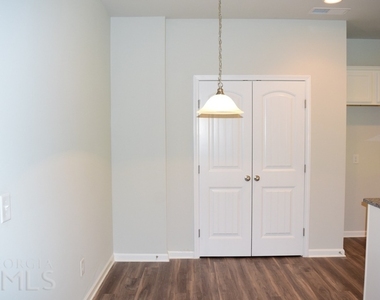74 Newnan Lakes Drive - Photo Thumbnail 7