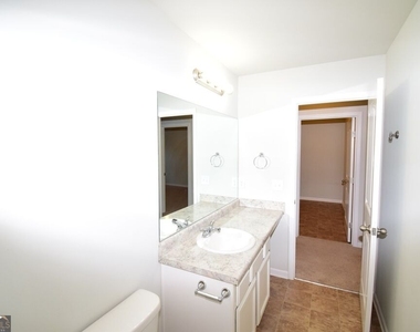 74 Newnan Lakes Drive - Photo Thumbnail 35