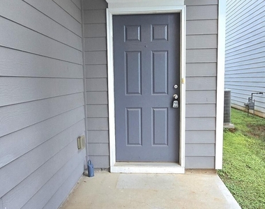 74 Newnan Lakes Drive - Photo Thumbnail 45