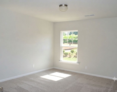 74 Newnan Lakes Drive - Photo Thumbnail 32