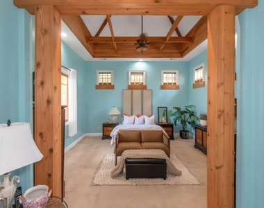 601 Sawgrass Walk - Photo Thumbnail 3