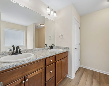 257 Daniel Trent Way - Photo Thumbnail 33