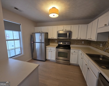 111 Chastain Loop - Photo Thumbnail 6