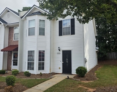 111 Chastain Loop - Photo Thumbnail 1