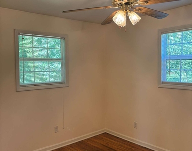 150 Magnolia Street - Photo Thumbnail 6