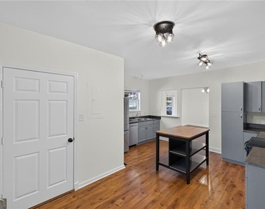 1801 Evans Drive Sw - Photo Thumbnail 16