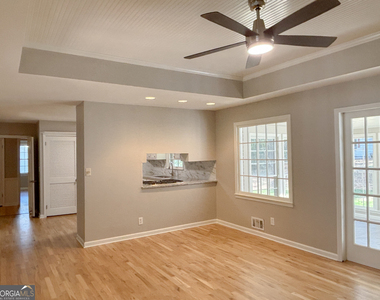 1680 Huntington Drive - Photo Thumbnail 11