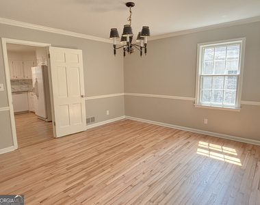 1680 Huntington Drive - Photo Thumbnail 7
