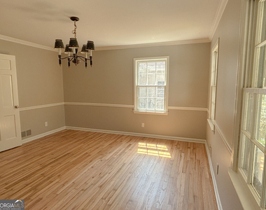 1680 Huntington Drive - Photo Thumbnail 6