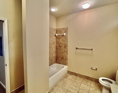 870 Mayson Turner Road Nw - Photo Thumbnail 15