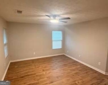 311 Silver Spring Street - Photo Thumbnail 15
