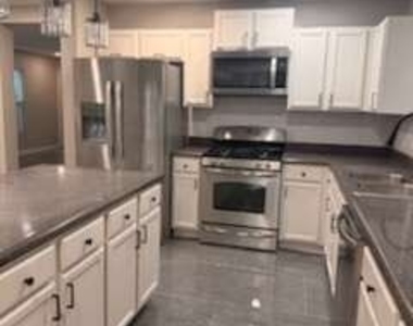 311 Silver Spring Street - Photo Thumbnail 6