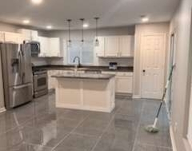 311 Silver Spring Street - Photo Thumbnail 2
