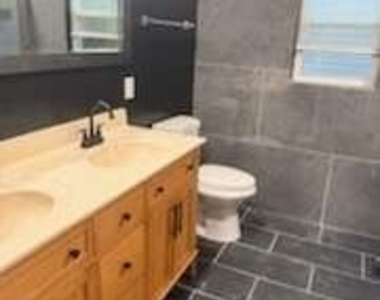 311 Silver Spring Street - Photo Thumbnail 22
