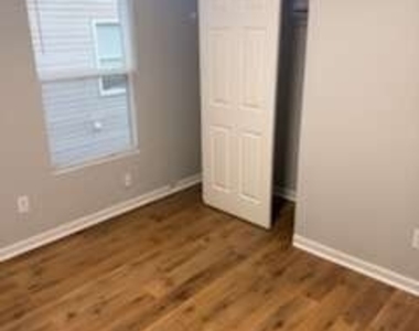 311 Silver Spring Street - Photo Thumbnail 18