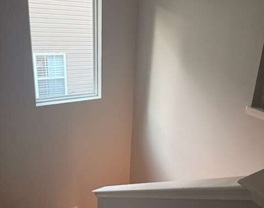 311 Silver Spring Street - Photo Thumbnail 12