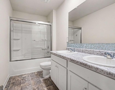 477 Starbuck Parkway - Photo Thumbnail 28