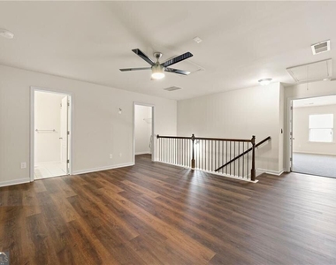 2462 Whiteoak Run Se - Photo Thumbnail 12