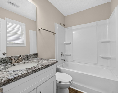 100 Bluebird Lane - Photo Thumbnail 24