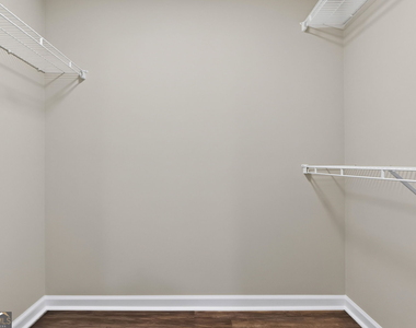 100 Bluebird Lane - Photo Thumbnail 20