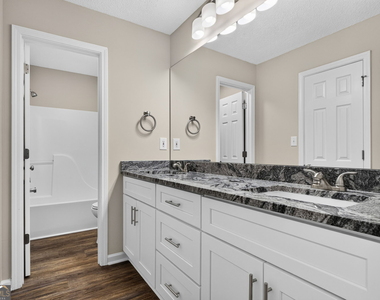 100 Bluebird Lane - Photo Thumbnail 19
