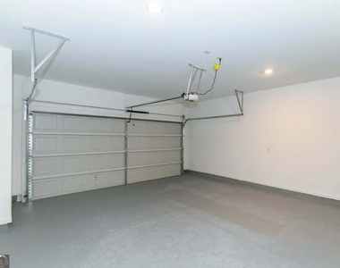 1792 Oberlin Drive - Photo Thumbnail 20