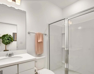 1792 Oberlin Drive - Photo Thumbnail 12