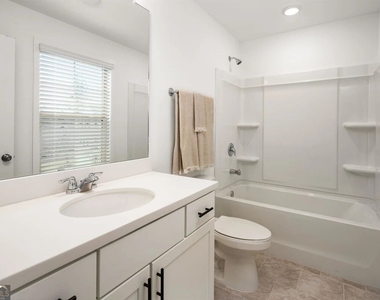 1792 Oberlin Drive - Photo Thumbnail 13