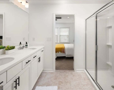 1792 Oberlin Drive - Photo Thumbnail 8