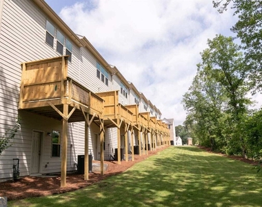 1792 Oberlin Drive - Photo Thumbnail 17