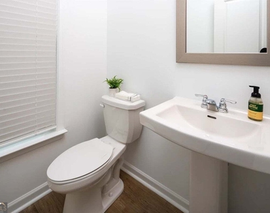 1792 Oberlin Drive - Photo Thumbnail 14