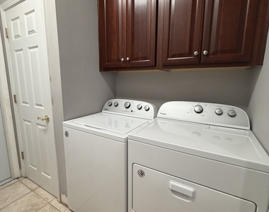 2100 Village Lane - Photo Thumbnail 22