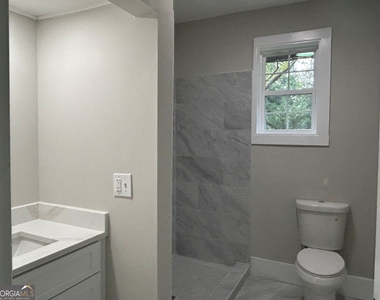 920 Wesleyan Drive - Photo Thumbnail 9