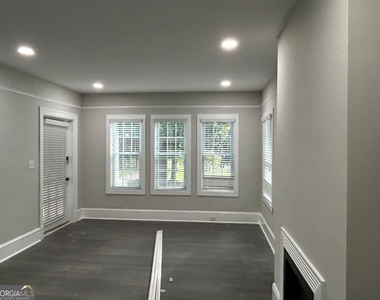920 Wesleyan Drive - Photo Thumbnail 2