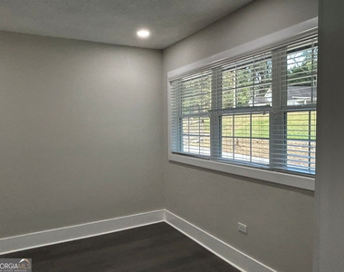 920 Wesleyan Drive - Photo Thumbnail 8