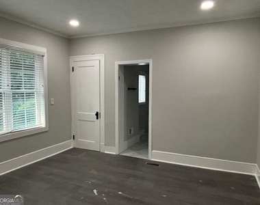 920 Wesleyan Drive - Photo Thumbnail 6