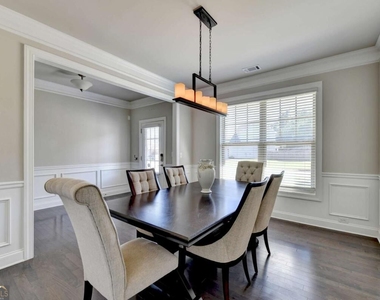 3860 Grandview Manor Drive - Photo Thumbnail 3