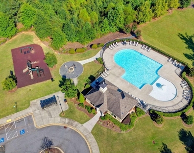 3860 Grandview Manor Drive - Photo Thumbnail 31