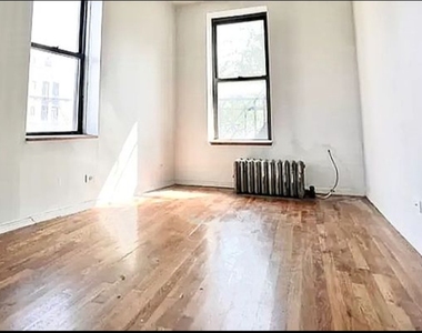 18 King Street - Photo Thumbnail 1