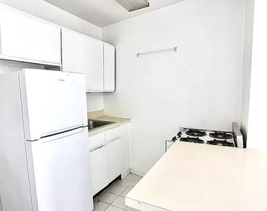 18 King Street - Photo Thumbnail 3