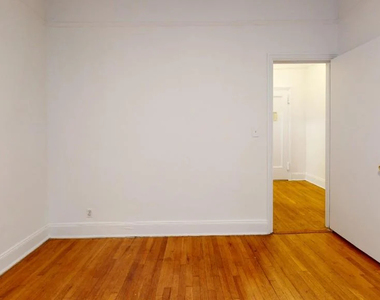 313 East 93rd Street - Photo Thumbnail 3