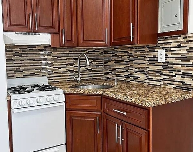 57 Herkimer Street - Photo Thumbnail 3