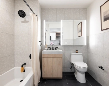 67 Prince Street, 304 - Photo Thumbnail 8