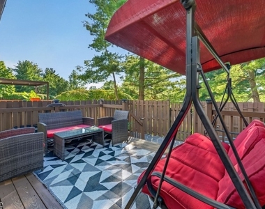 29 Olive Ct - Photo Thumbnail 15