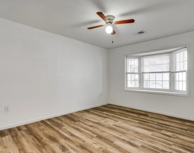 217 Edpas Rd - Photo Thumbnail 10