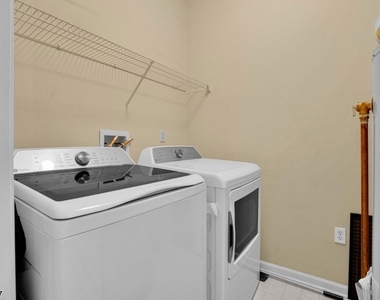 8 Allister Ct - Photo Thumbnail 17