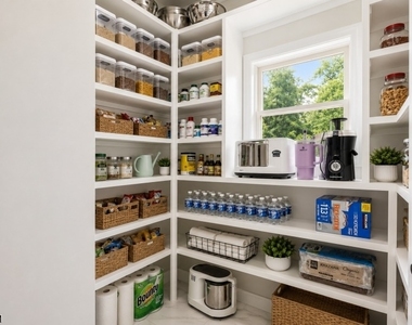 164 E Mountain Rd - Photo Thumbnail 11