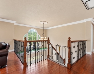 164 E Mountain Rd - Photo Thumbnail 26