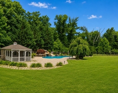 164 E Mountain Rd - Photo Thumbnail 41